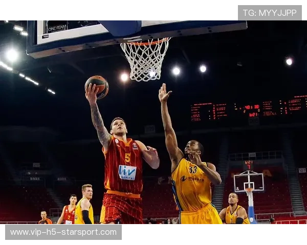 球员在赛季中接受专项训练提升投篮稳定性，讨论篮球投篮技能绩效测量和评价如何进行